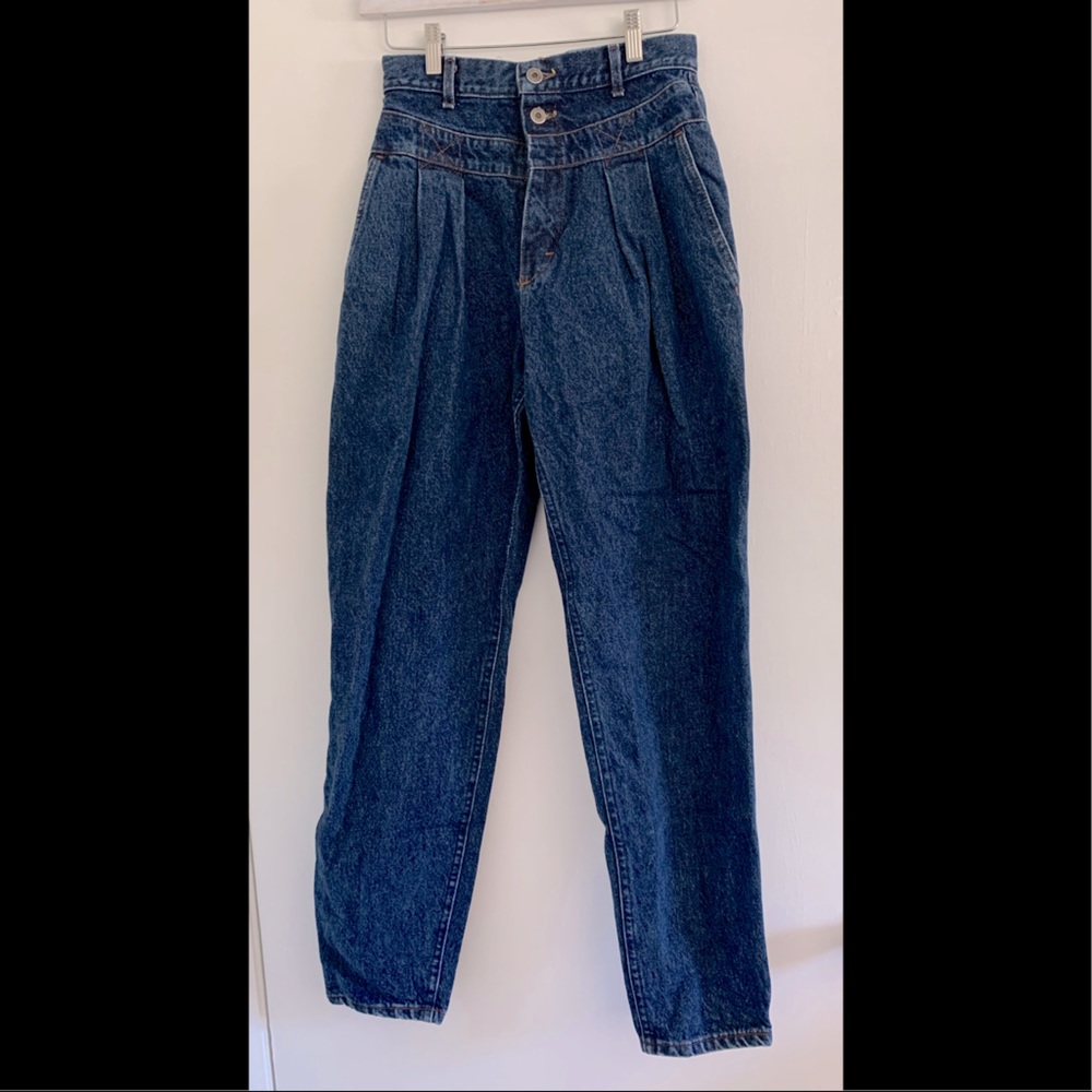 Vintage High-waisted Lee Jeans